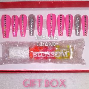 Holiday Press-On Nail Set(Coffin Shape)
